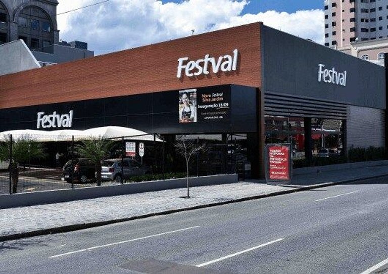 Apto 1Q 300MB Fibra Ótica Próx Shop Estação