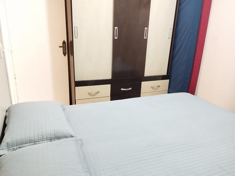 Casa Cond 2Q com Churrasqueira