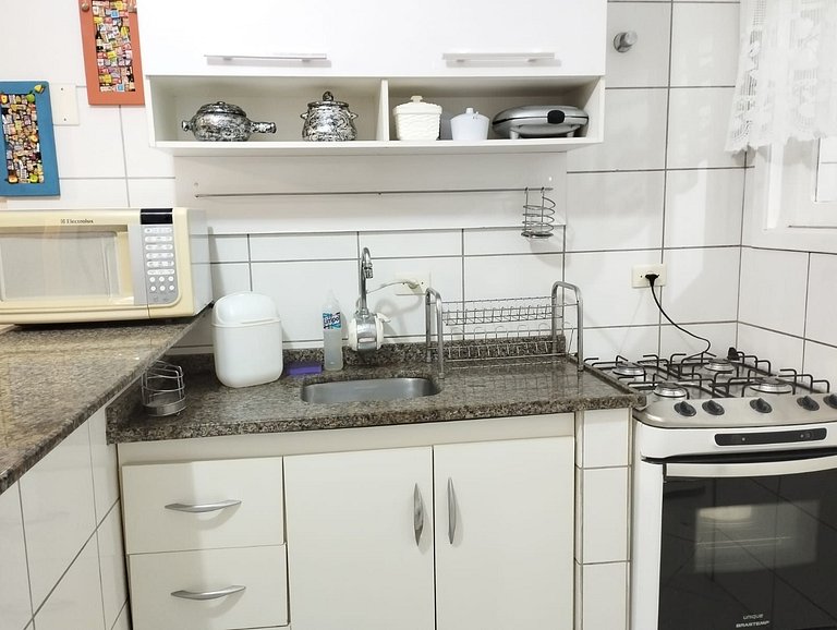 Casa Cond 2Q com Churrasqueira