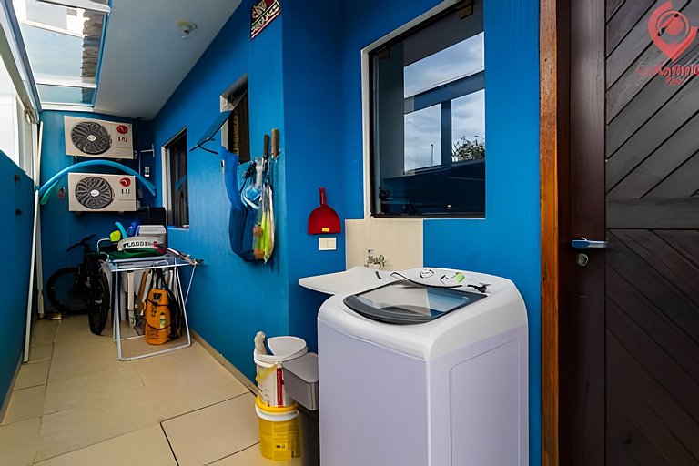 Casa com Piscina - Bal. Solimar
