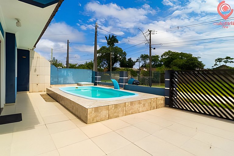 Casa com Piscina - Bal. Solimar