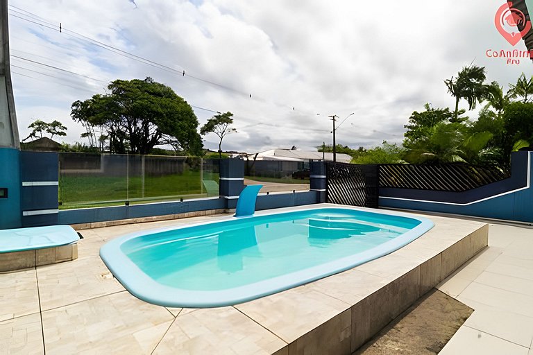 Casa com Piscina - Bal. Solimar
