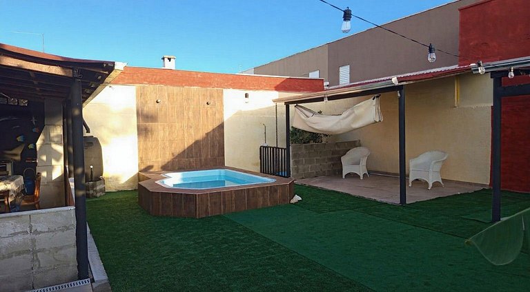 Conforto e Lazer em Guaratuba a 200m da Praia